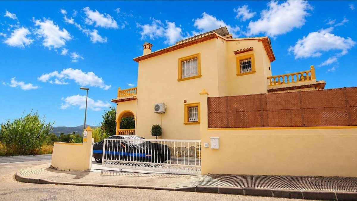 3 Bed Detached Villa in Sagra