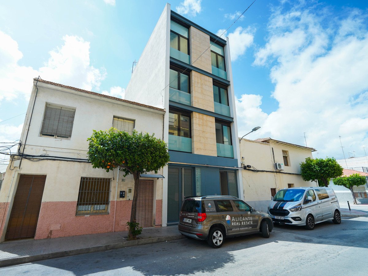 4 Bed Townhouse in Almoradi