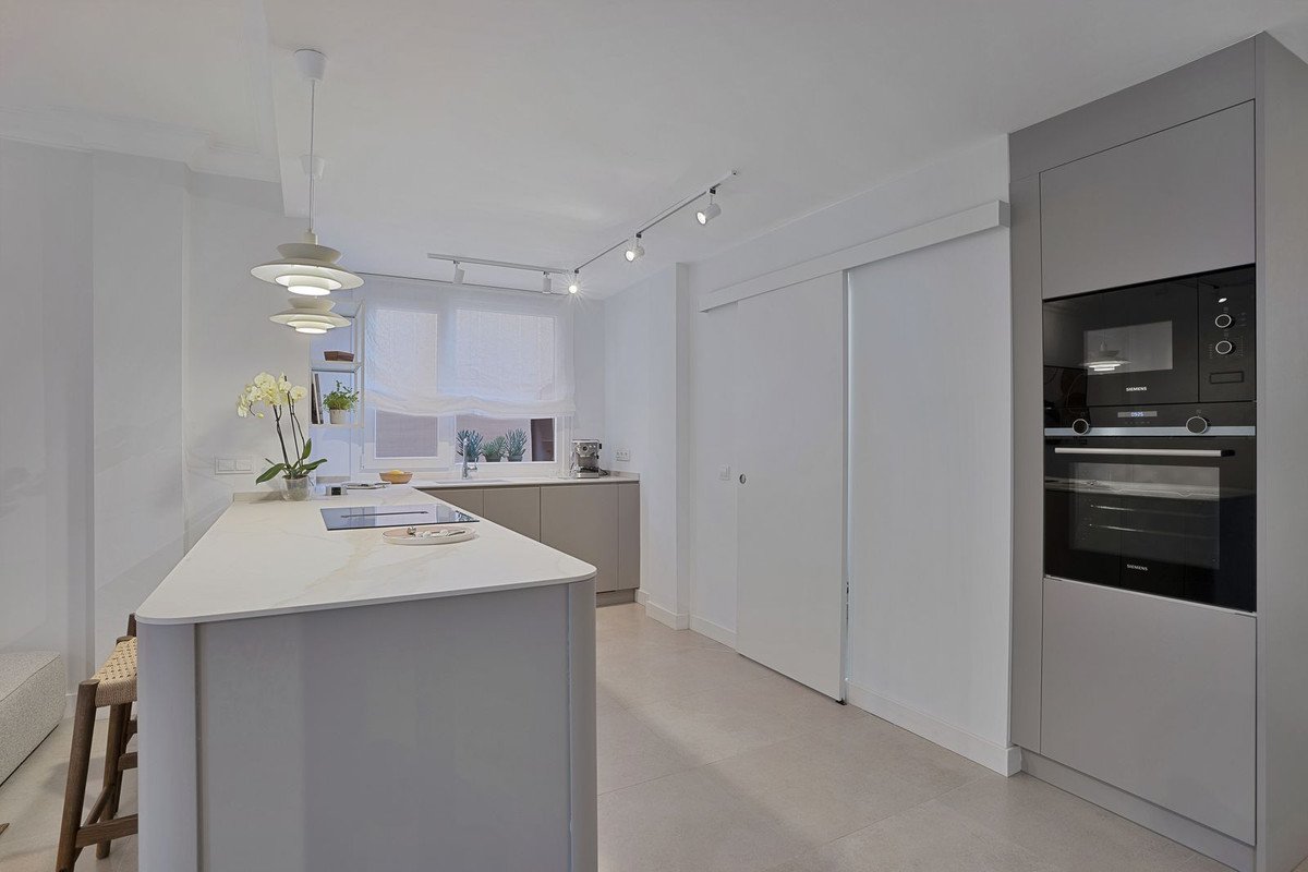 2 Bed Middle Floor Apartment in El Paraiso