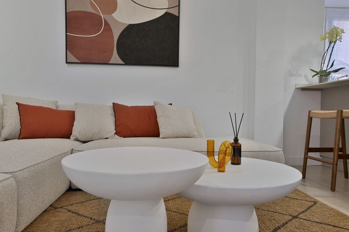 2 Bed Middle Floor Apartment in El Paraiso