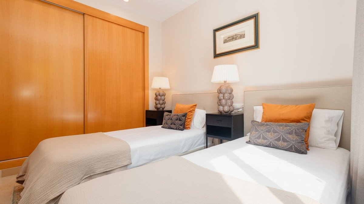 3 Bed Ground Floor Apartment in Benahavís