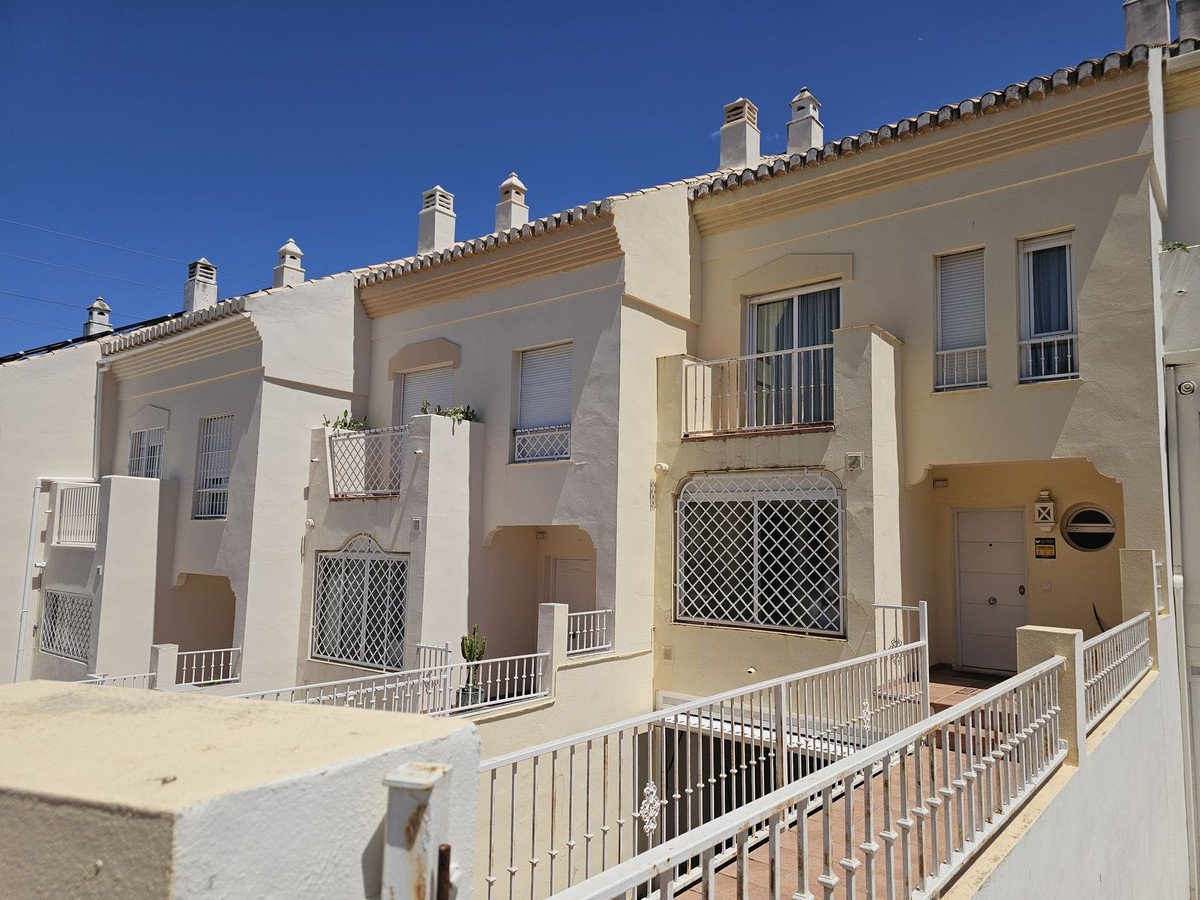 3 Bed Townhouse in El Rosario