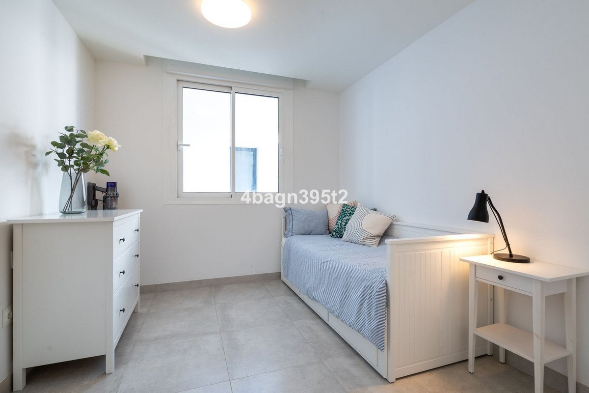 3 Bed Middle Floor Apartment in La Cala de Mijas