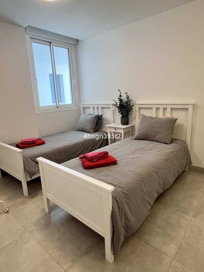 3 Bed Middle Floor Apartment in La Cala de Mijas