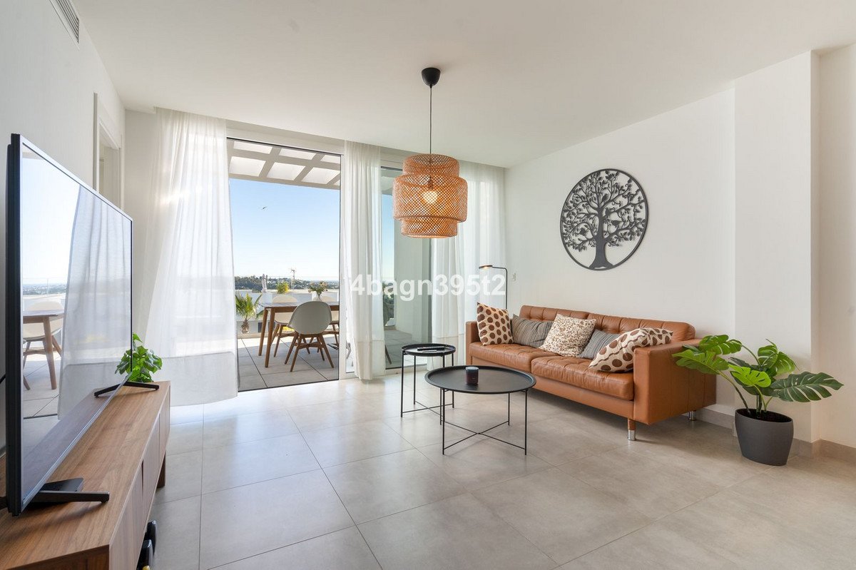 3 Bed Middle Floor Apartment in La Cala de Mijas