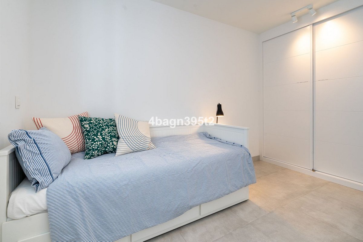 3 Bed Middle Floor Apartment in La Cala de Mijas