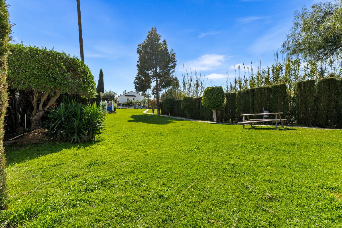 4 Bed Townhouse in Estepona