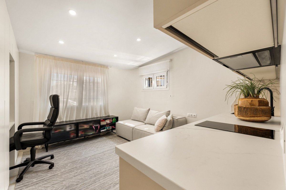 4 Bed Townhouse in Estepona