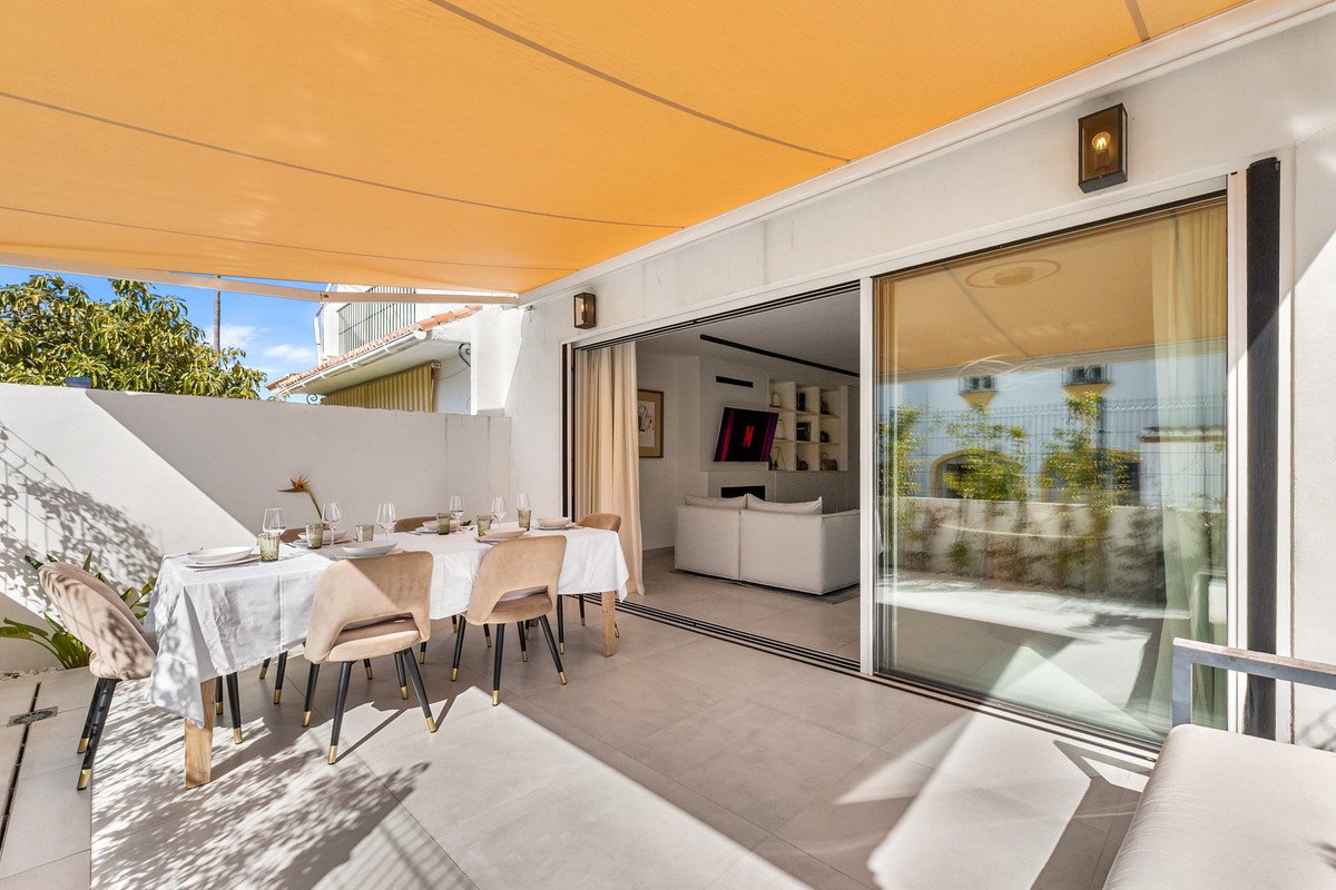 4 Bed Townhouse in Estepona