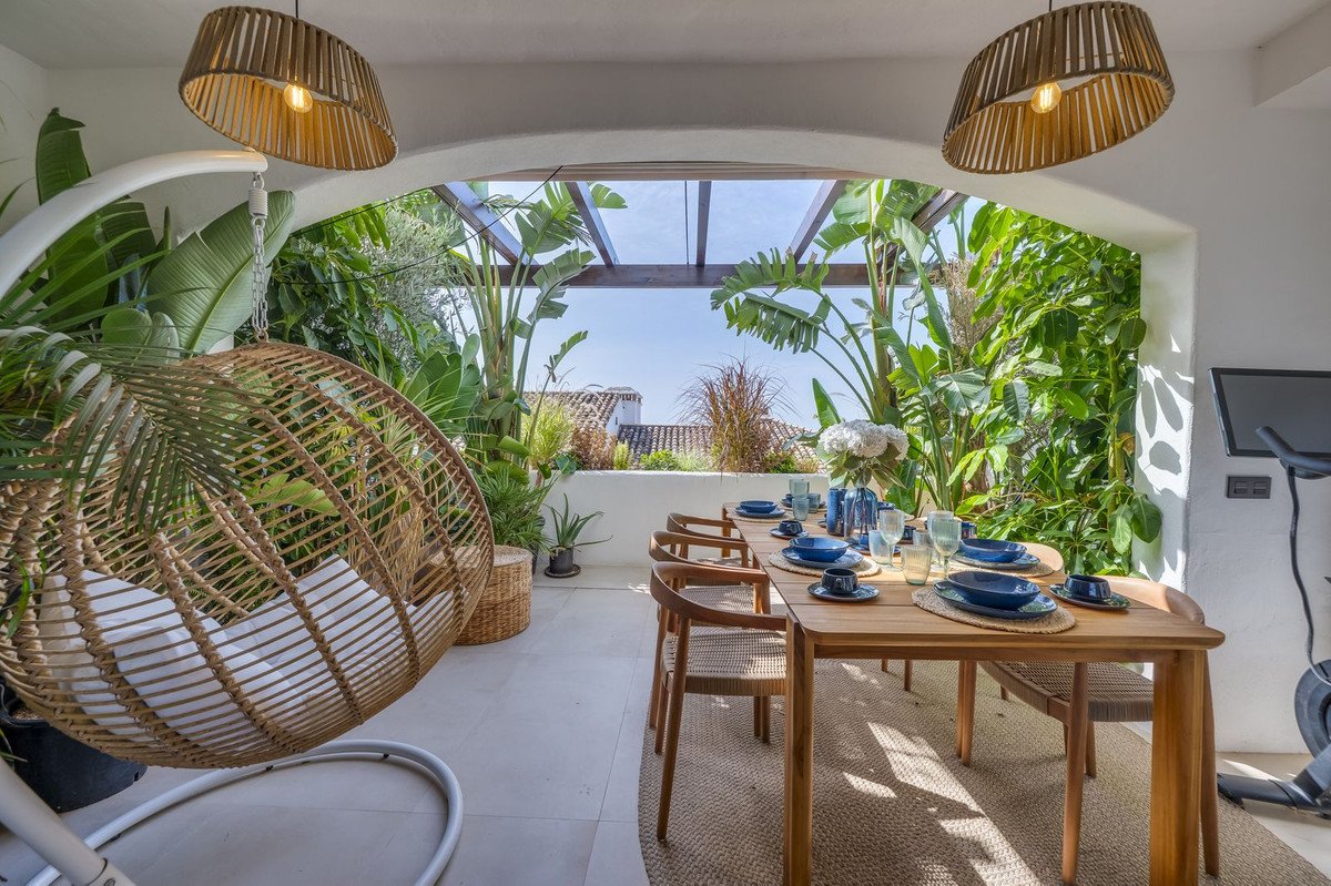 3 Bed Townhouse in Benahavís