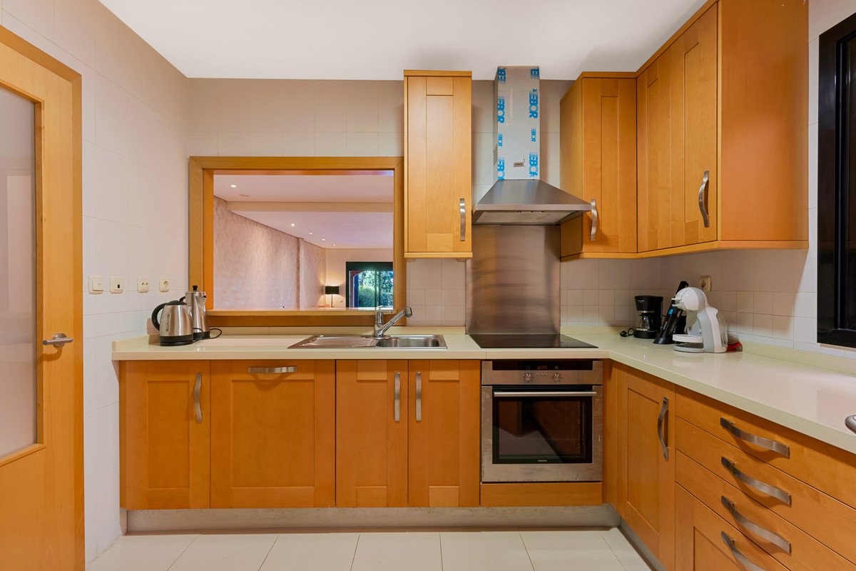 2 Bed Ground Floor Apartment in Puerto Banús