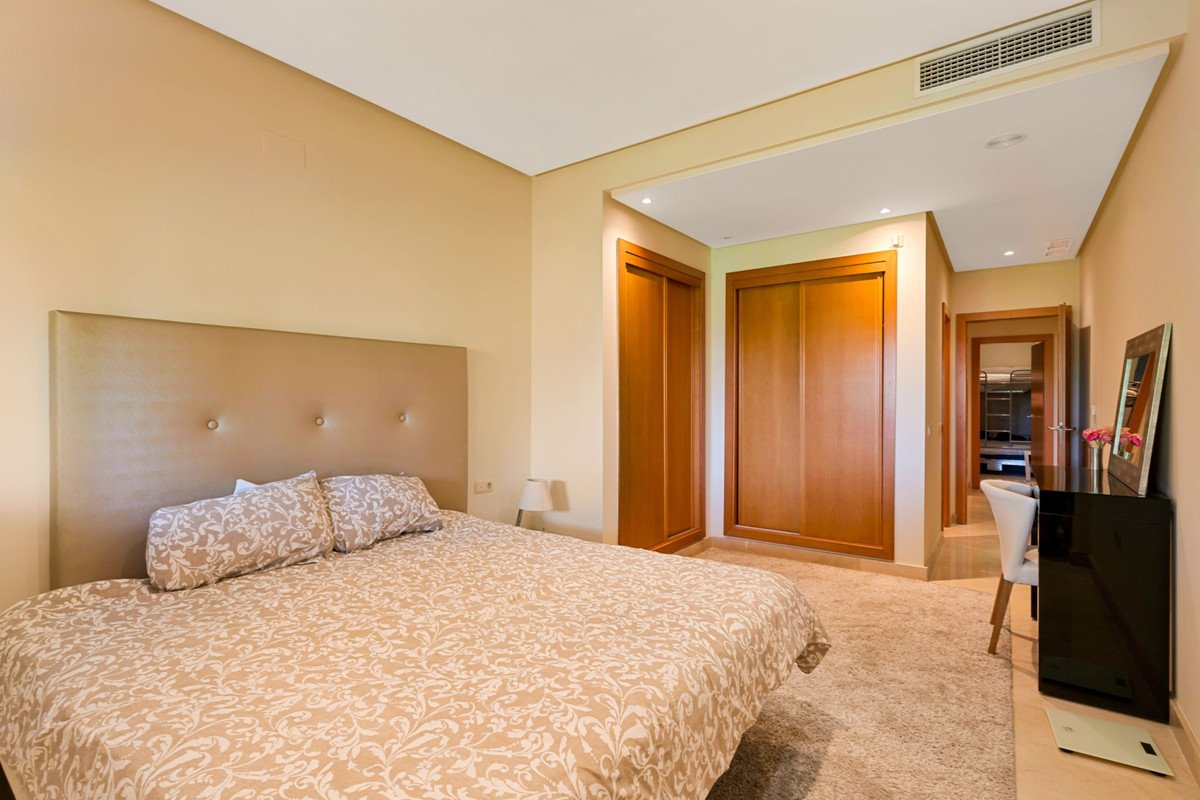 2 Bed Ground Floor Apartment in Puerto Banús