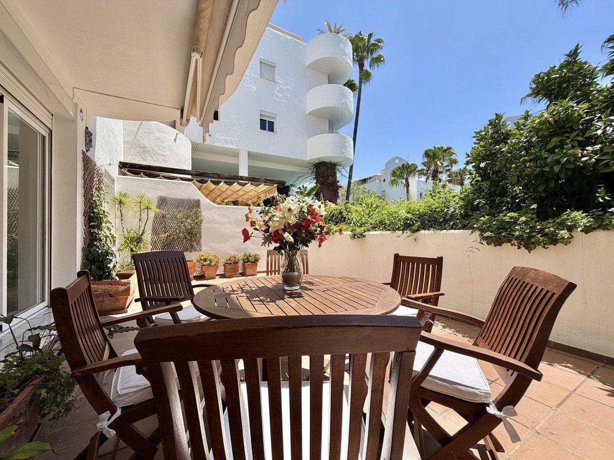 4 Bed Ground Floor Apartment in The Golden Mile