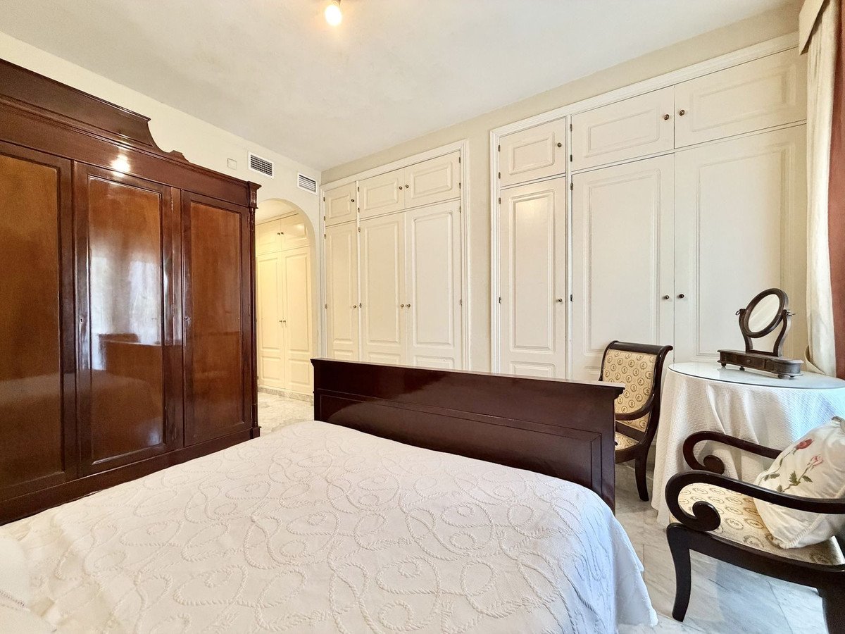 4 Bed Ground Floor Apartment in The Golden Mile