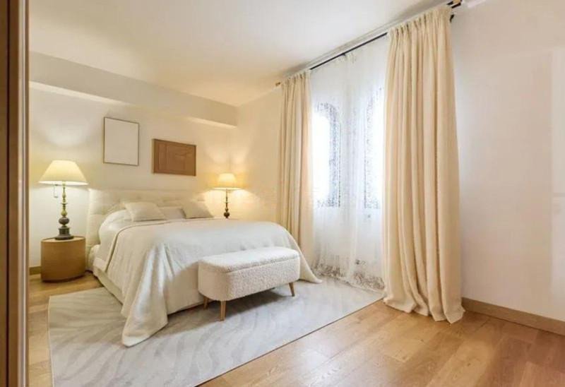 2 Bed Middle Floor Apartment in Puerto Banús