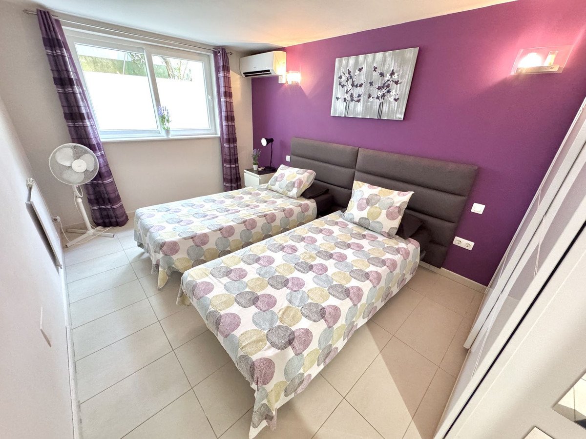 6 Bed Detached Villa in Sierrezuela