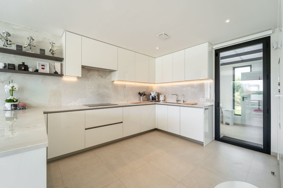 6 Bed Detached Villa in La Cala Golf