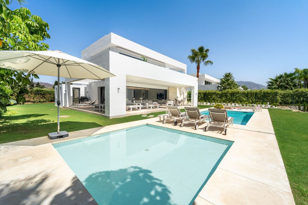 6 Bed Detached Villa in La Cala Golf