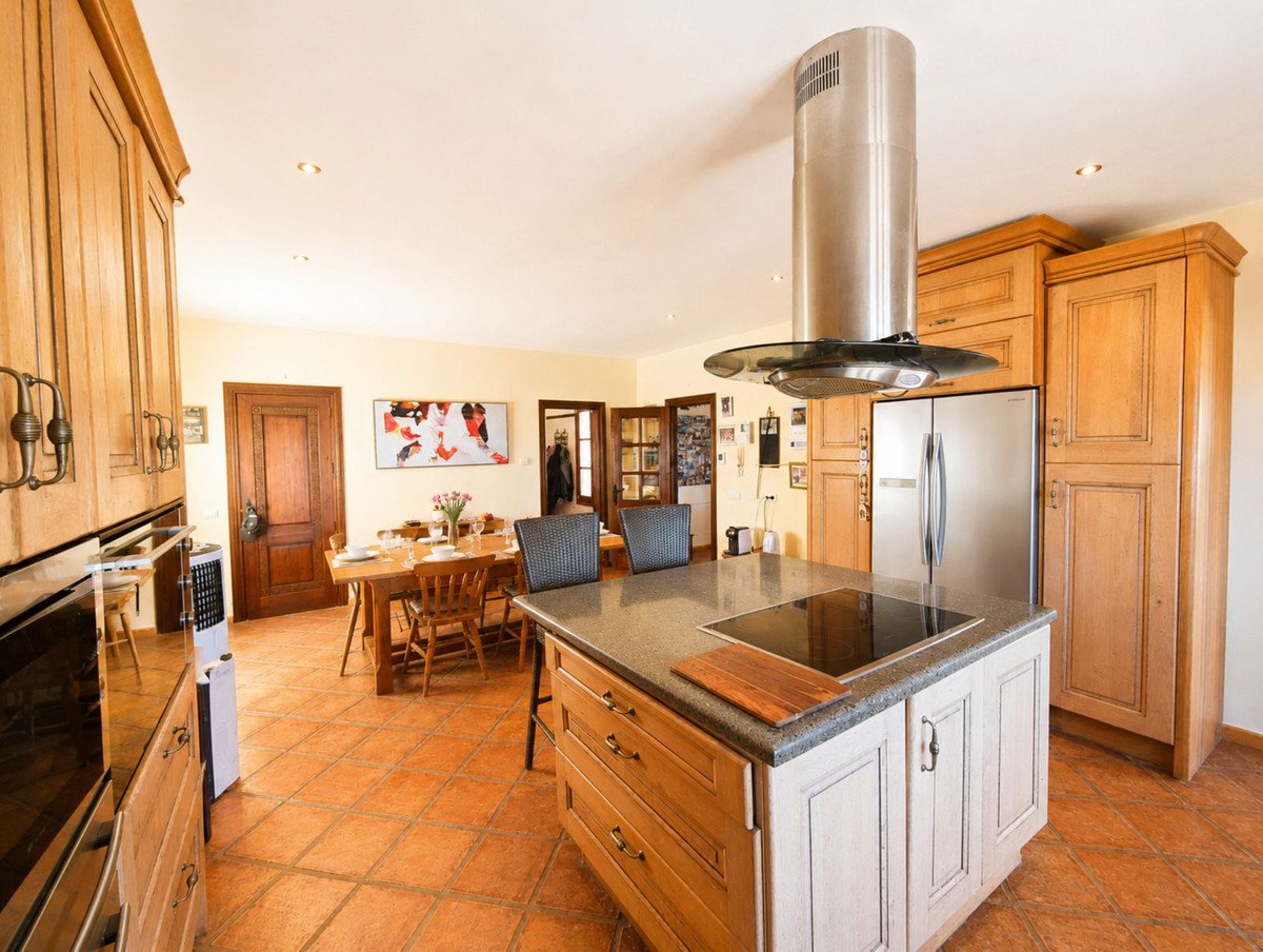 4 Bed Finca - Cortijo in Casares
