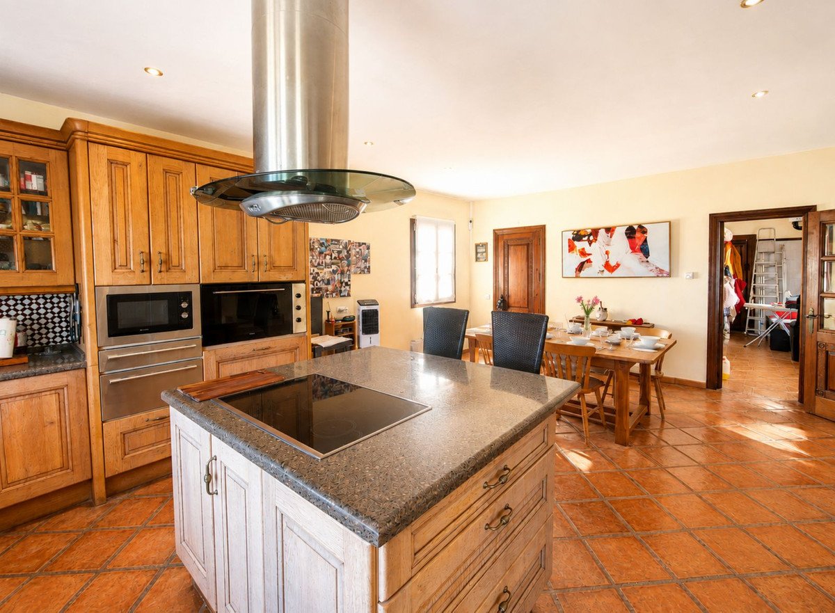 4 Bed Finca - Cortijo in Casares