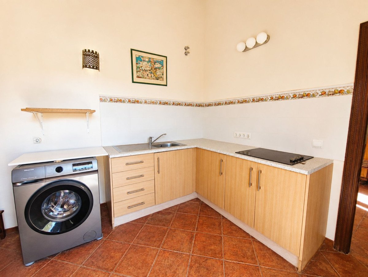 4 Bed Finca - Cortijo in Casares