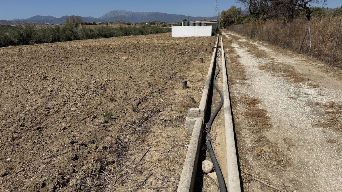 Land in Alhaurín el Grande