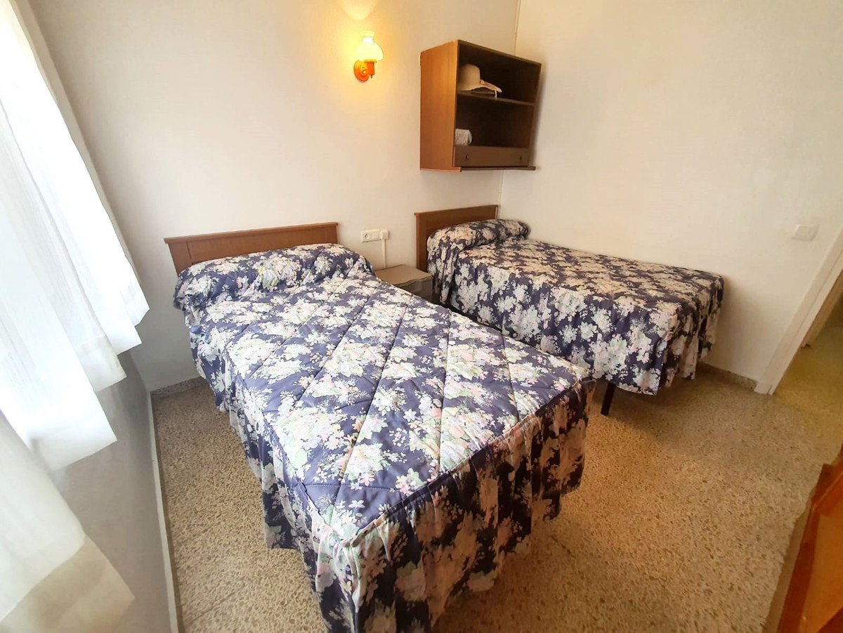 3 Bed Middle Floor Apartment in Fuengirola