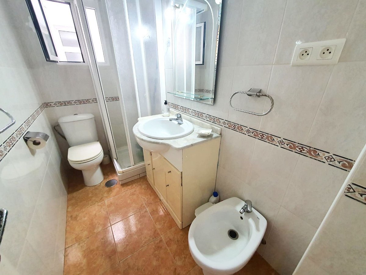 3 Bed Middle Floor Apartment in Fuengirola