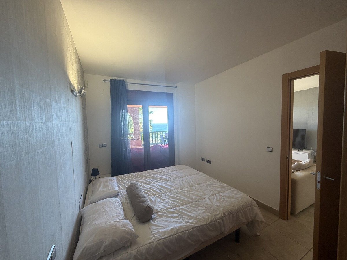 2 Bed Middle Floor Apartment in Higueron