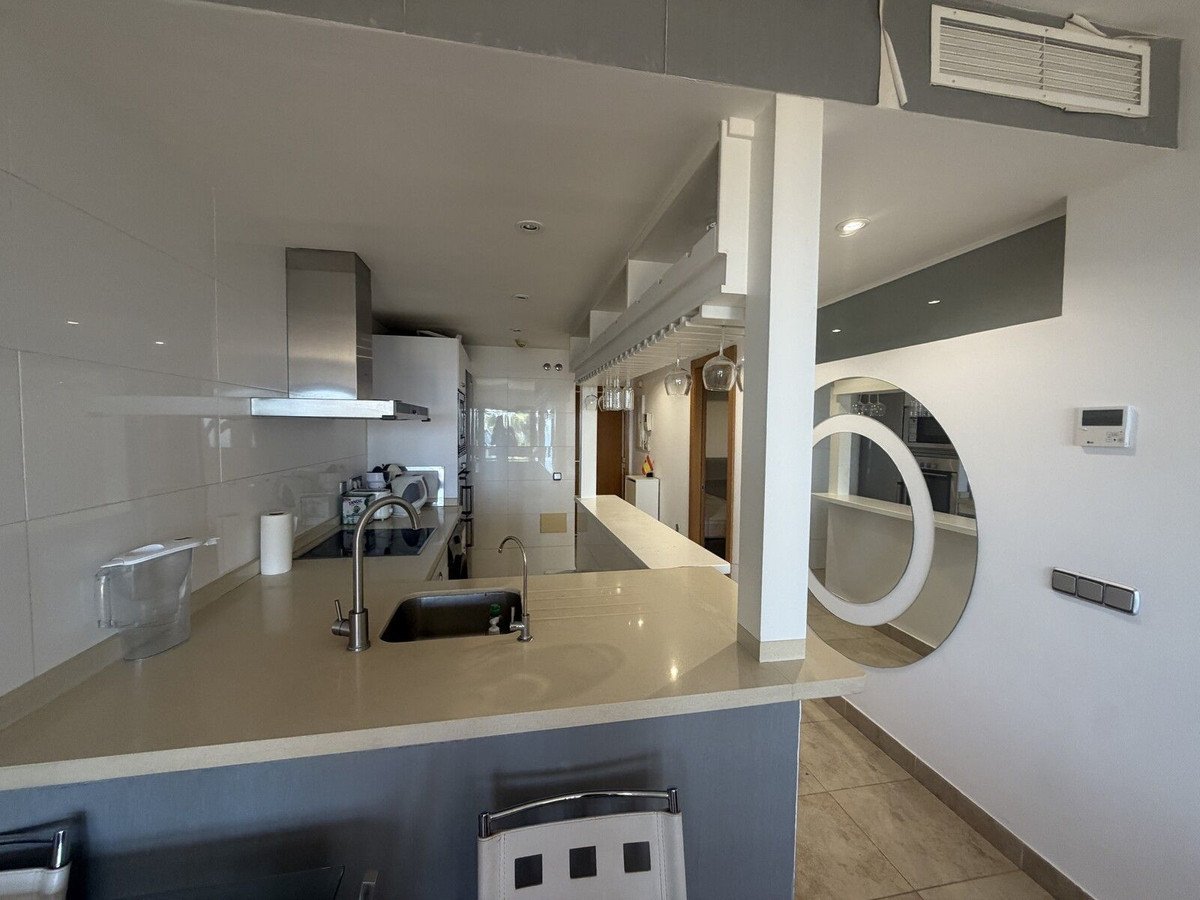 2 Bed Middle Floor Apartment in Higueron