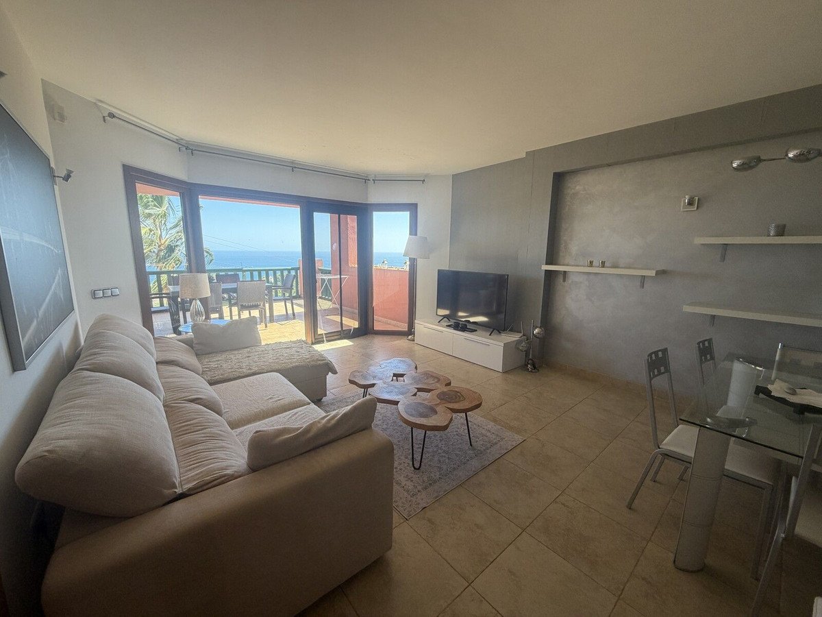 2 Bed Middle Floor Apartment in Higueron