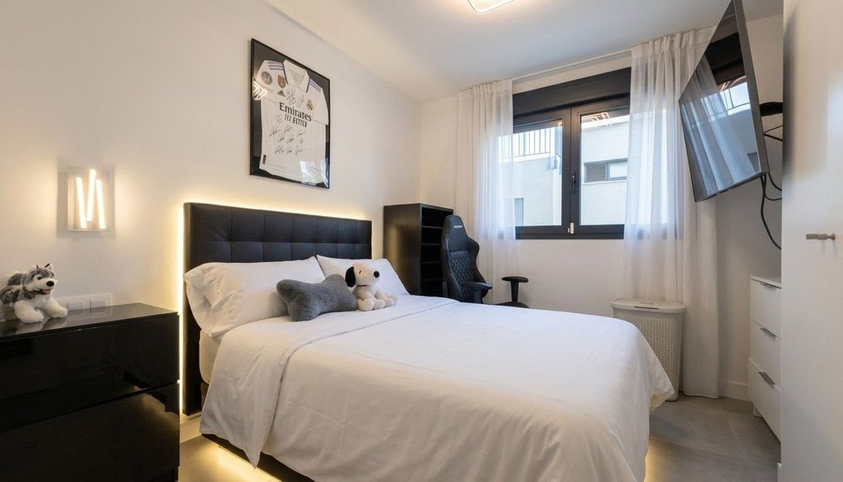 3 Bed Ground Floor Apartment in Selwo