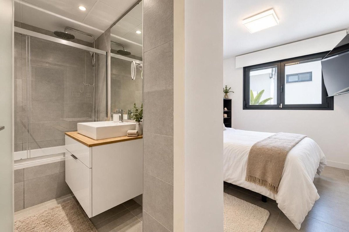 3 Bed Ground Floor Apartment in Selwo