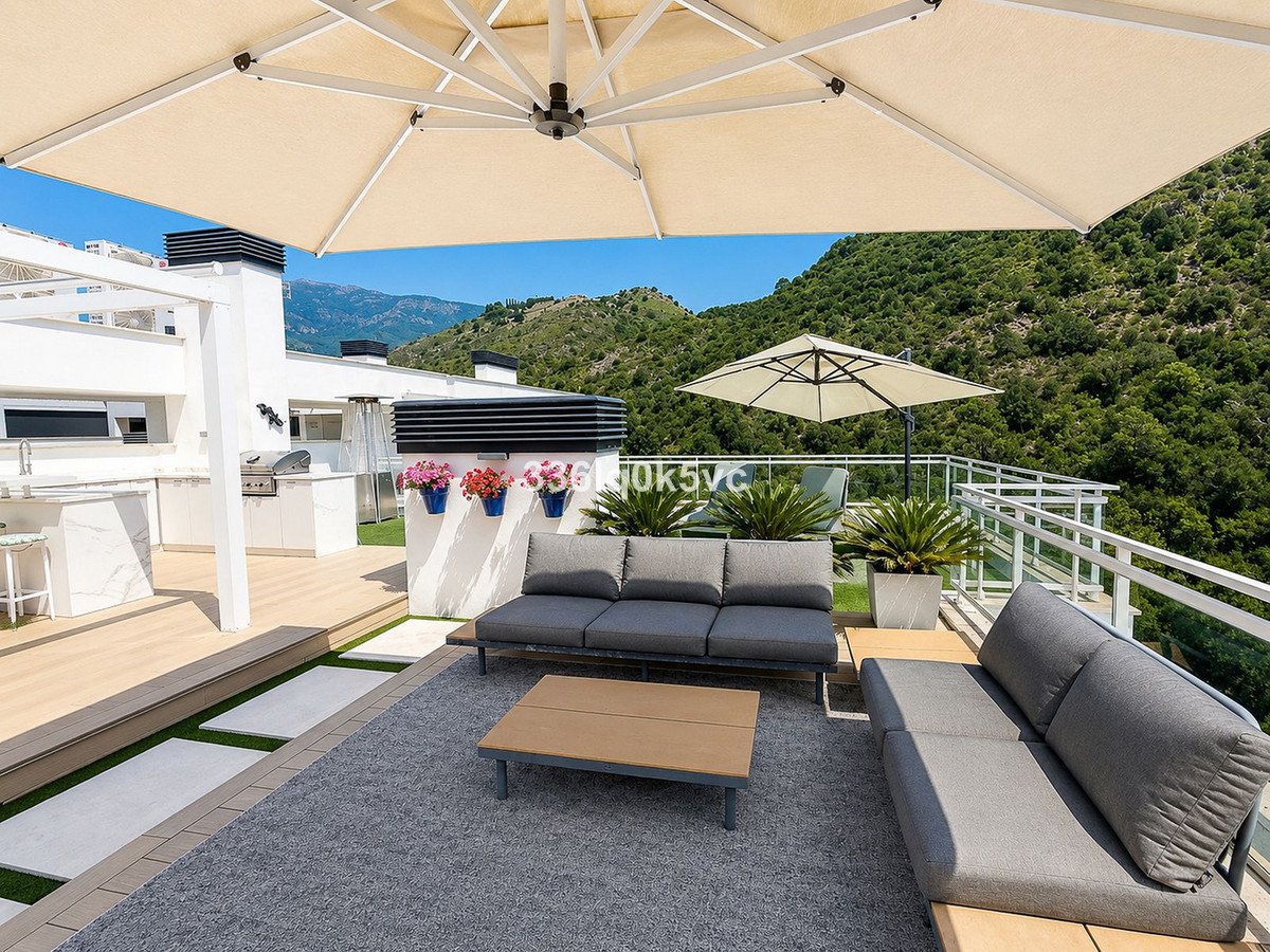 3 Bed Penthouse in Benahavís