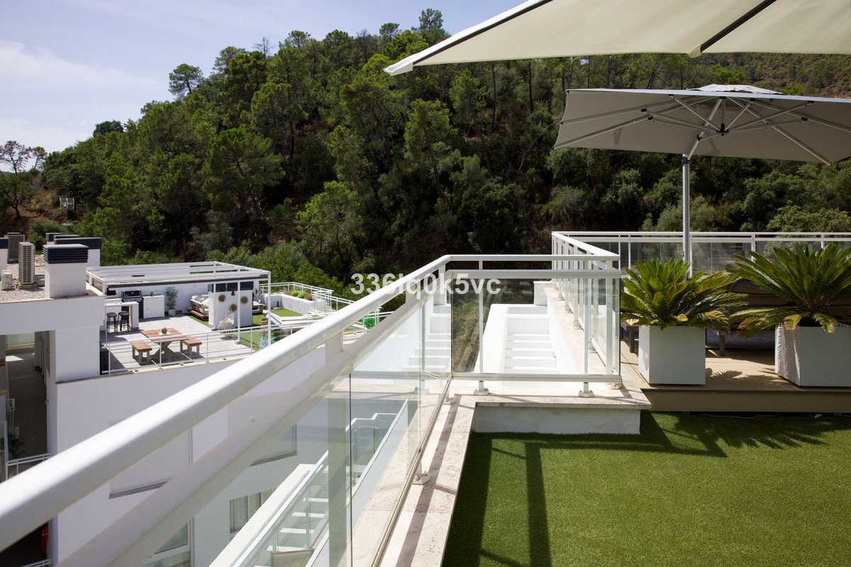 3 Bed Penthouse in Benahavís