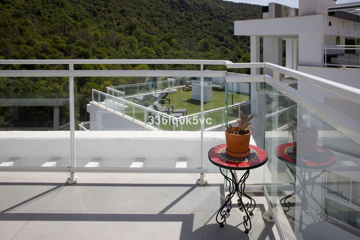 3 Bed Penthouse in Benahavís