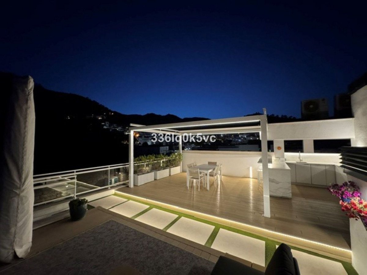 3 Bed Penthouse in Benahavís