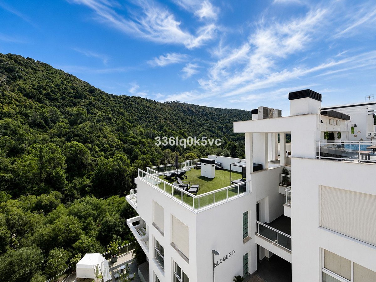 3 Bed Penthouse in Benahavís