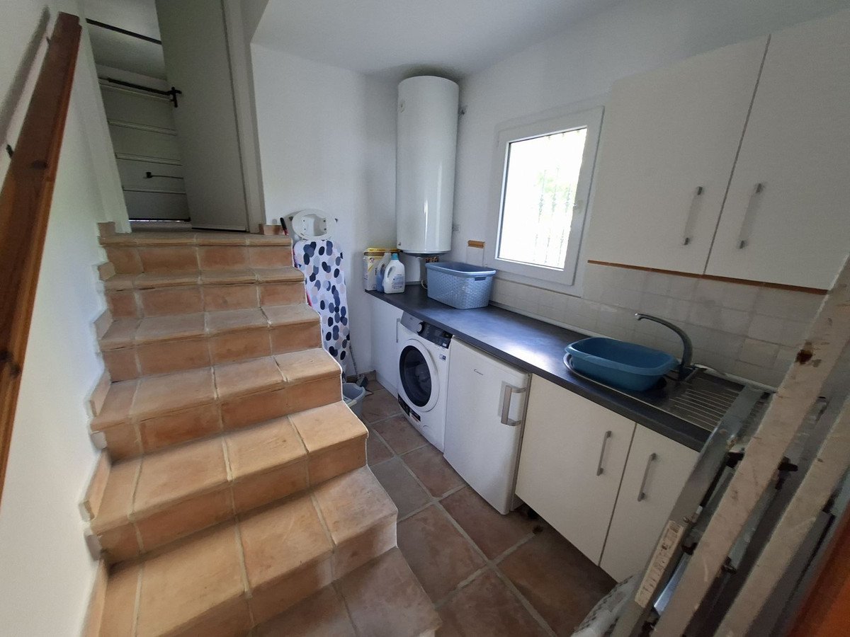 4 Bed Detached Villa in La Duquesa