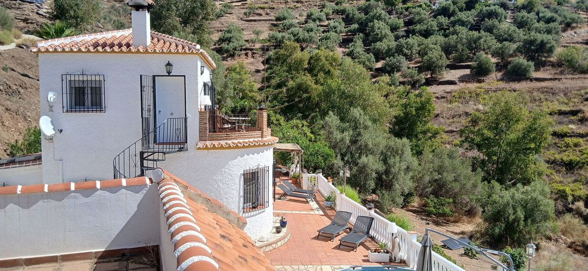 3 Bed Finca - Cortijo in Sayalonga