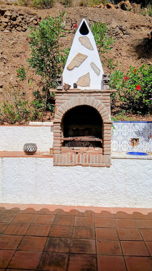 3 Bed Finca - Cortijo in Sayalonga
