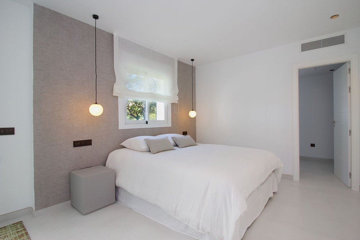 4 Bed Detached Villa in La Mairena