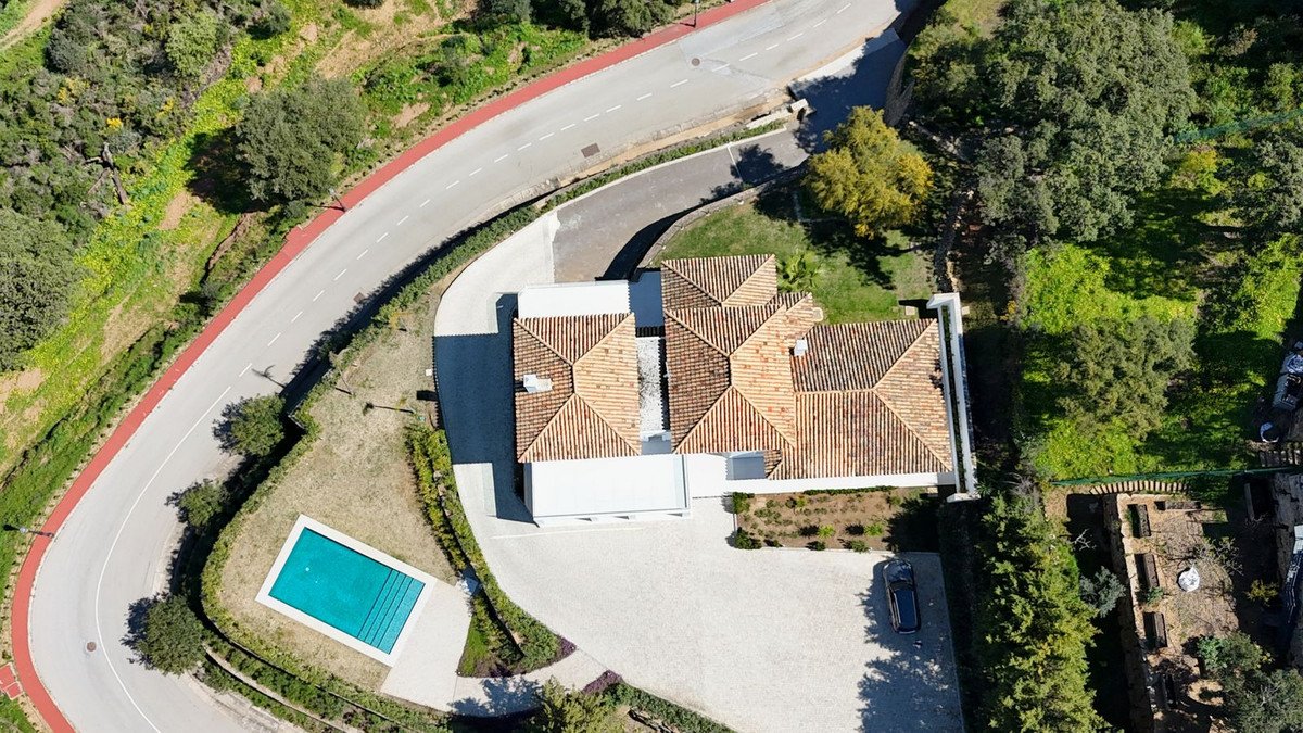 4 Bed Detached Villa in La Mairena