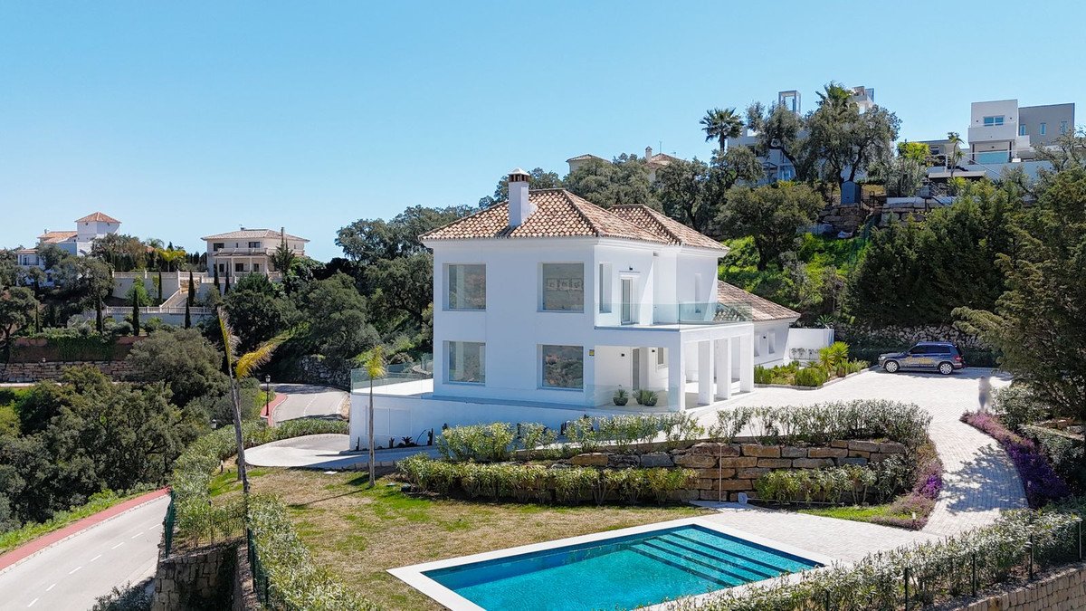 4 Bed Detached Villa in La Mairena