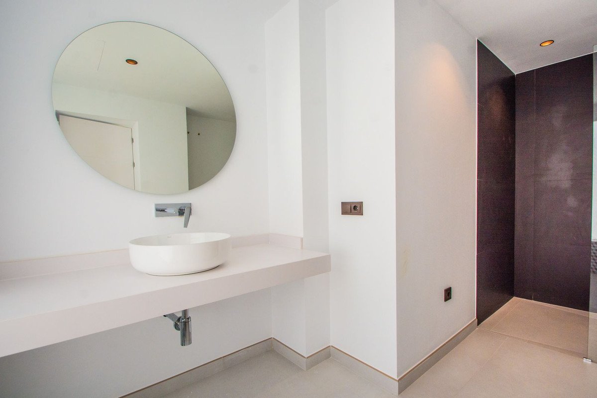 4 Bed Detached Villa in La Mairena