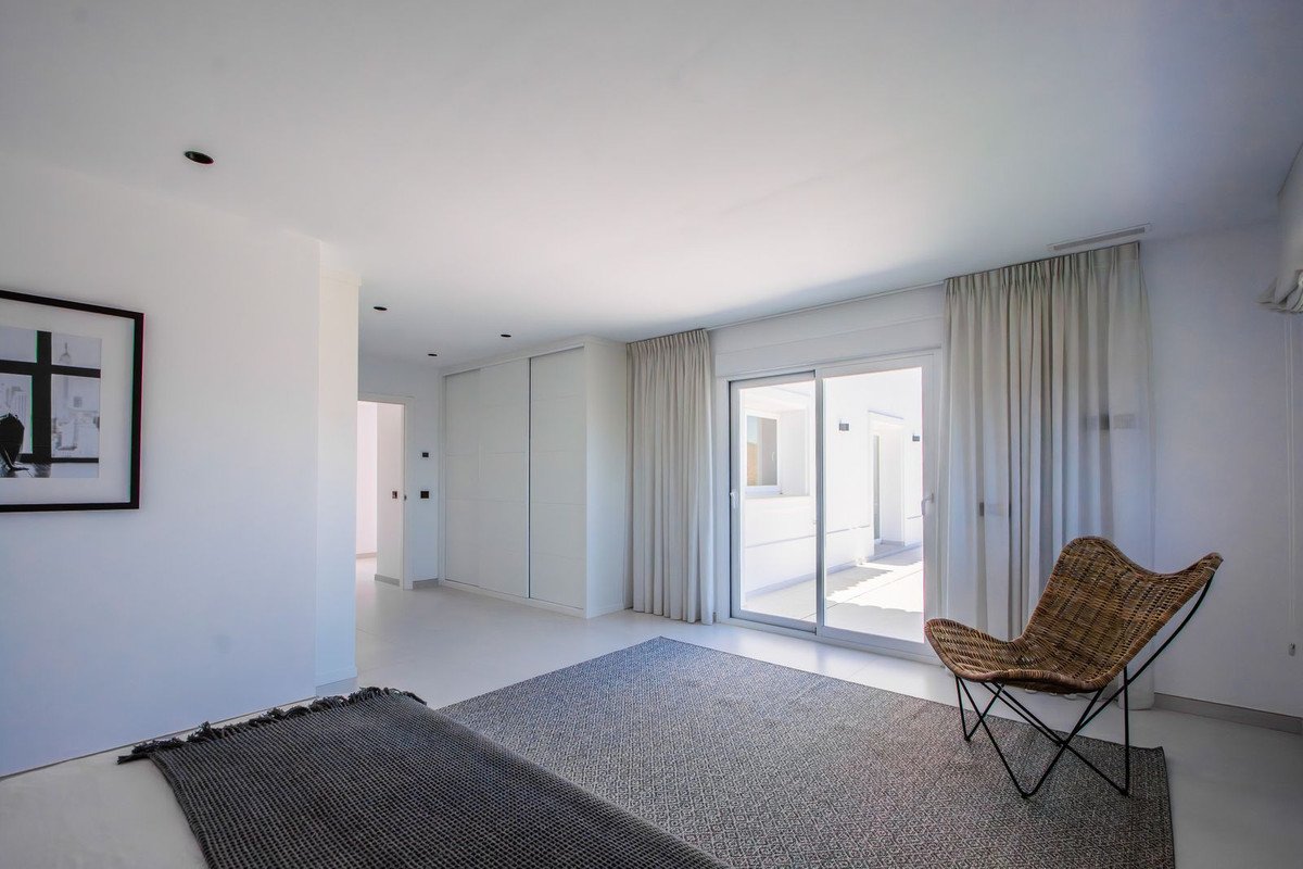 4 Bed Detached Villa in La Mairena