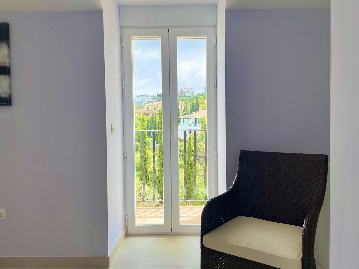 6 Bed Detached Villa in La Mairena