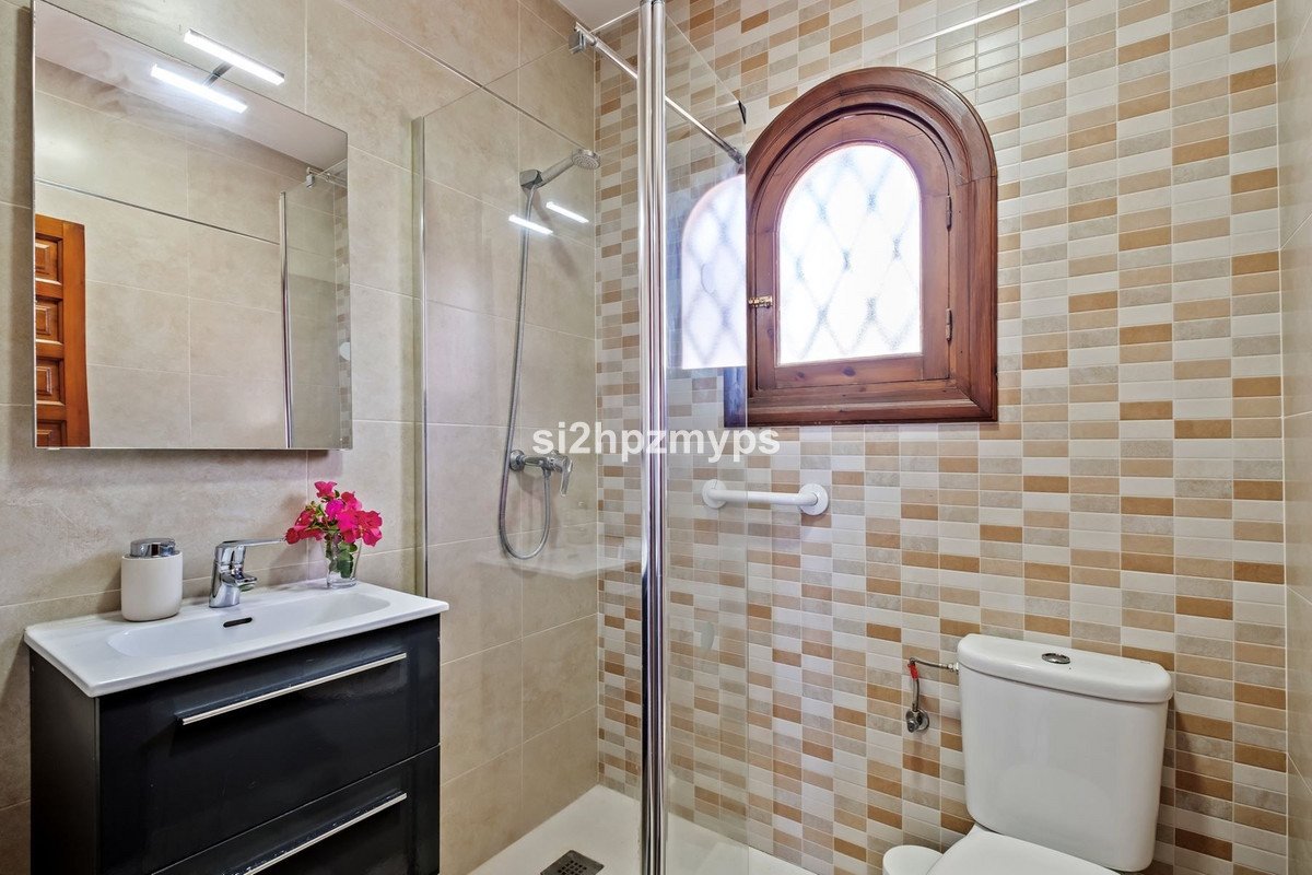 2 Bed Detached Villa in Nerja