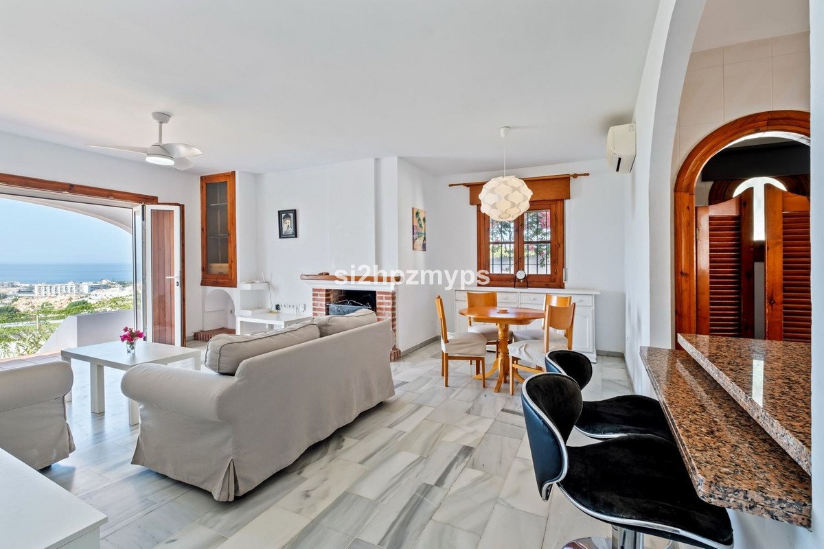 2 Bed Detached Villa in Nerja