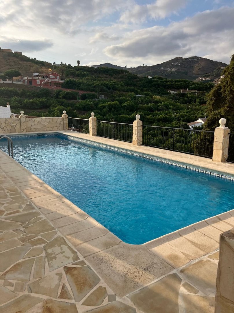 4 Bed Detached Villa in Nerja
